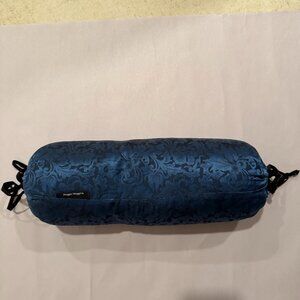HUGGER MUGGER restorative yoga mini bolster 13 inches neck pillow silk cover